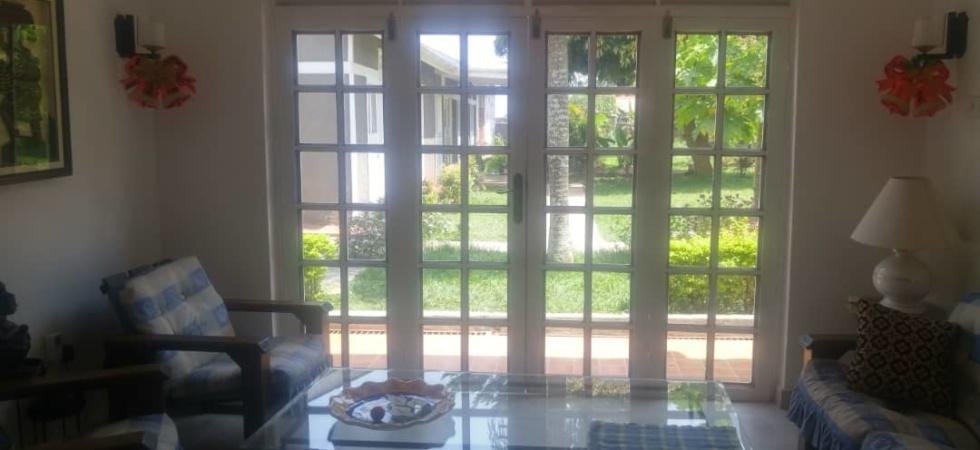 4 bed house for rent
