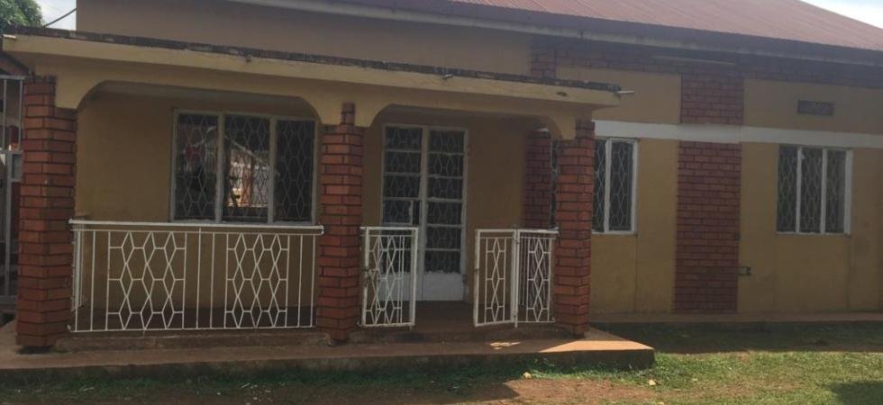 3 Bedroom Bungalow For Sale, Nkumba