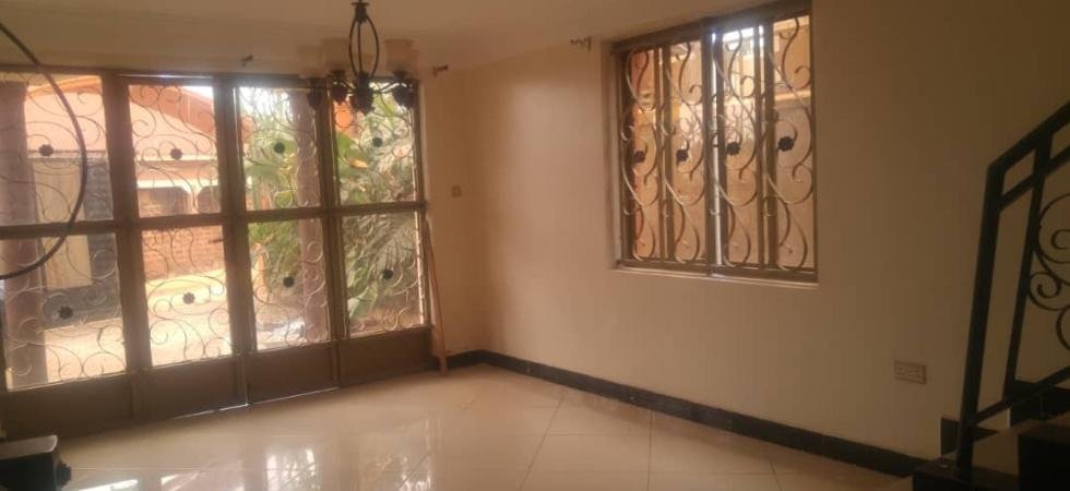 5 Bedroom House For Rent, Ndejje