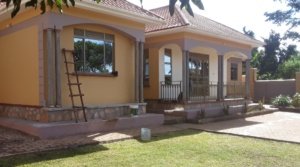 4 Bedroom Bungalow For Sale, Buziga